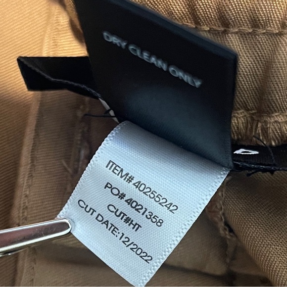 Torrid Relaxed Taper Studio Linen High Rise Lightweight Cargo Pant Women's 24R - Picture 5 of 9